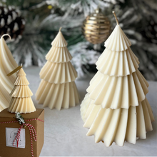 Árboles Nórdicos de La Marie en crema, junto a su caja de regalo